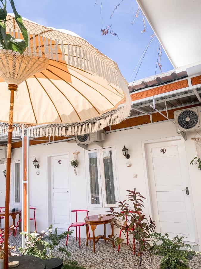 Tropical Paradiso Homestay Баньювангі Екстер'єр фото